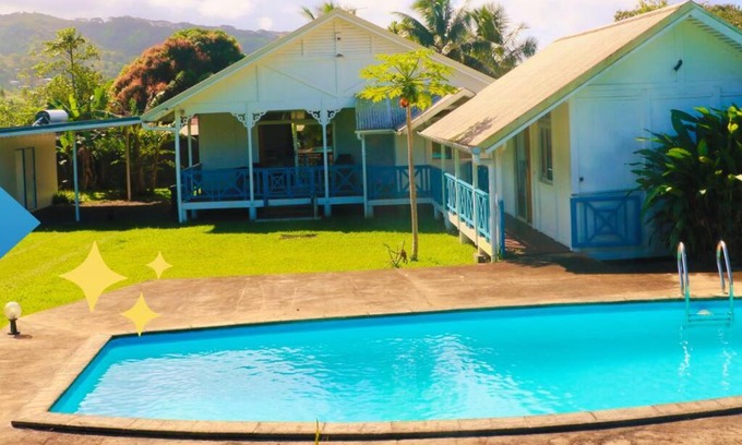 Taravao Casa | TEVIHOUSE 2 Bedrooms House or-and Bungalow with Pool