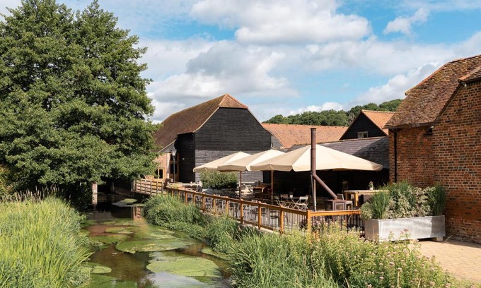 Hertford Hotel | Tewinbury Farm Hotel