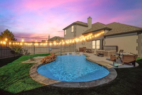Rowlett Casa | Texan Sunny Oasis 5 BED Private Pool Hot tub