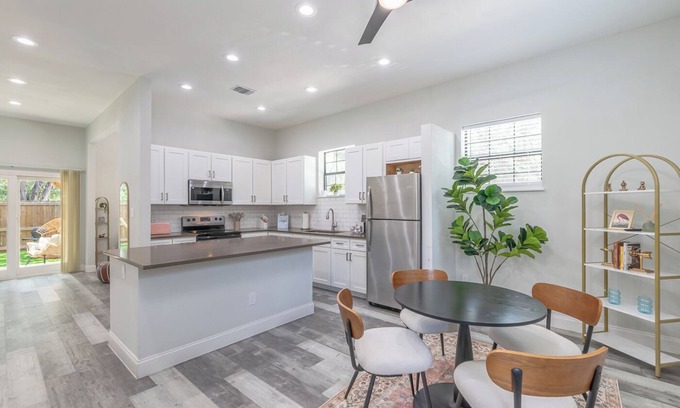 Wetmore Casa | Texas Casita Retreat Minutes from Six Flags