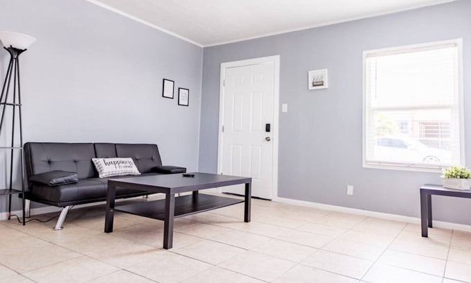 Townsite Casa | Texas · Cozy spot in middle of DT Water St. Henderson