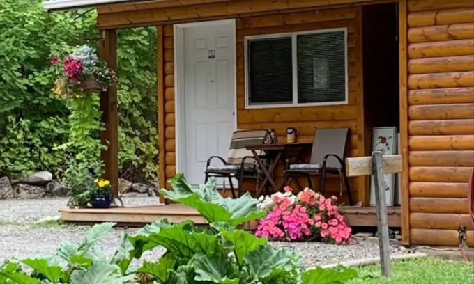 Lillooet Cabina | Texas Creek B&B