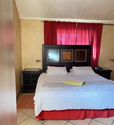 Phalaborwa Casa | Texas Phalaborwa guesthouse