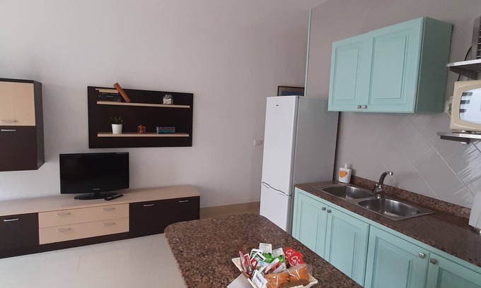 Puerto de las Nieves Apartamento | Los Nudos. Apartamento acogedor con patio privado