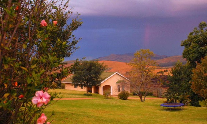 Graskop Cabina | Thaba Tsweni Lodge & Safaris