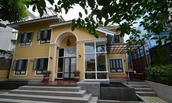 Ratchathewi Cama Y Desayuno | Nuevo hotel (Bed & Breakfast) estilo retro tailandés en el centro de Bangkok