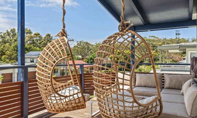 Narrawallee Casa | Free night on us this winter at Thalassinos