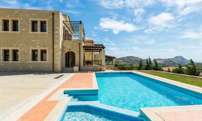 Lefkogeia Villa | Villa Thalia! Piscina privada, increíbles vistas al mar, a poca distancia de las tiendas.