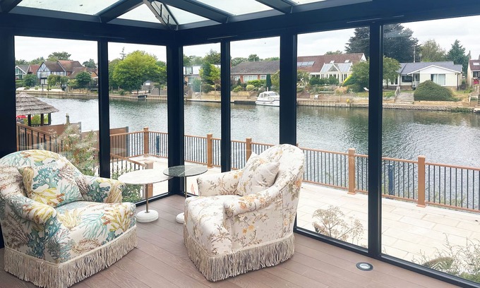 Wraysbury Cama Y Desayuno | Thames Mansion - River View