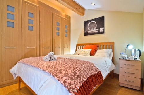 Evelyn Casa | Thames View House Surrey Quays