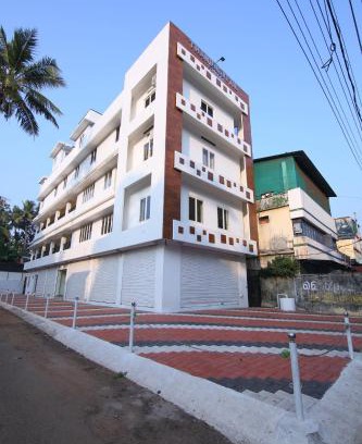 Changanacherry Apartamento | Thanungattil Towers