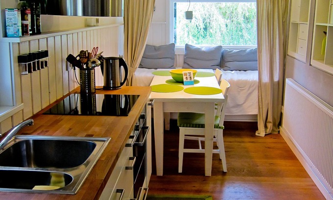Goldberg Casa | Casa de botes con techo de paja Goldberg