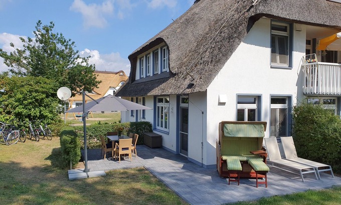 Stolpe auf Usedom Apartamento | Techo de paja, 2 pisos, 82m², terraza privada, WiFi, 6 personas, 2 habitaciones, baño grande,