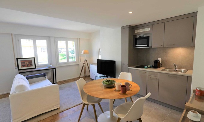 Paudex Apartamento | The 109 - Stunning new studios by the lake, close to city center of Lausanne