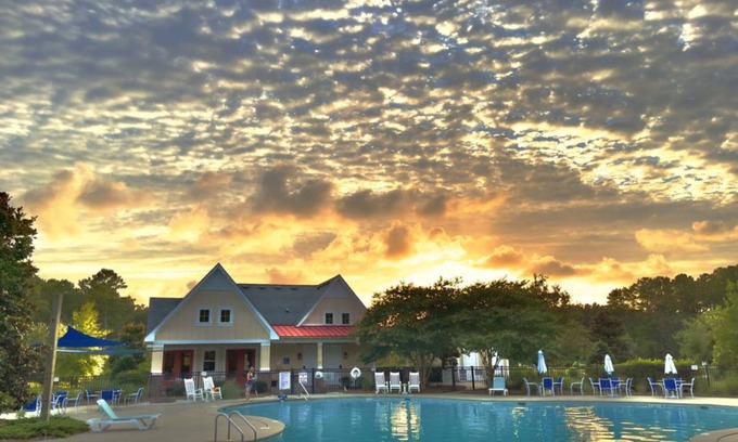 Minnesott Beach Cabaña | The 4 E's Cottage has everything you could want!