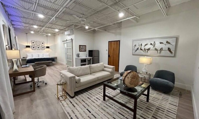 Downtown Jackson Apartamento | The 610 Flats: City Chic #22
