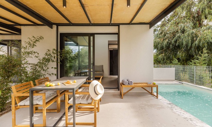 Polichrono Apartamento | The 8 Suites