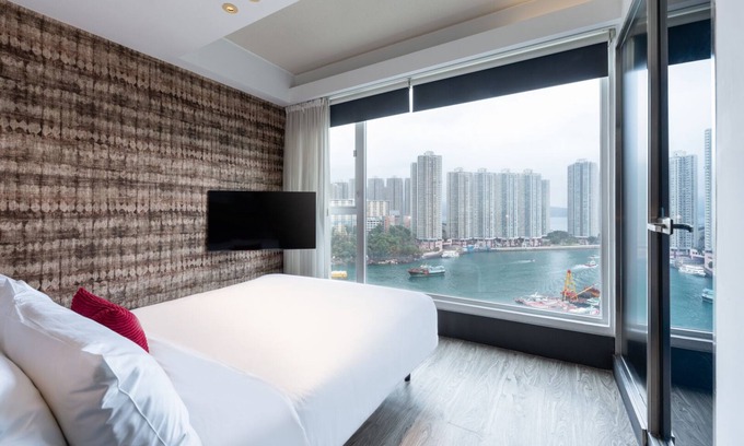 Tin Wan Hotel | The Aberdeen By Dash Living