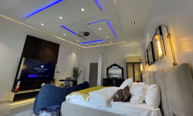 Lekki Phase 1 Hotel | The Addison Hotels and Apartments
