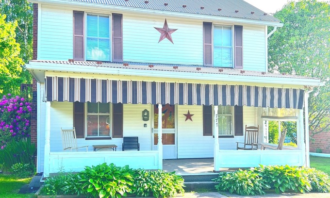 Addison Casa | The Addison House est. 1865