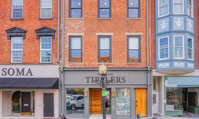 Chillicothe Casa | The Addison- Luxury Townhome w/ Rooftop Patio