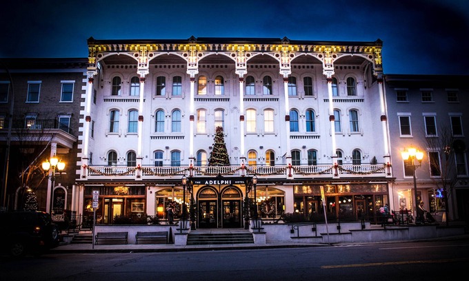 Saratoga Springs Hotel | The Adelphi Hotel