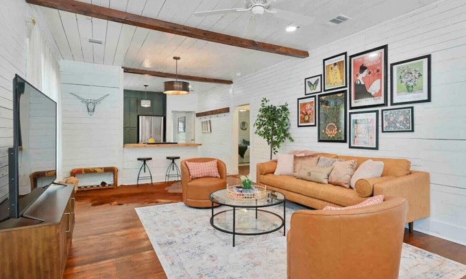 Bryan Casa | “The Adorable Abode”