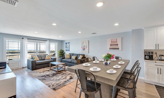 Alden Manor Casa | The Alexa - Beachfront