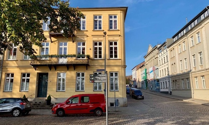 Schwerin Apartamento | The "Alexandrine" apartment on Pfaffenteich, right in the heart of Schwerin