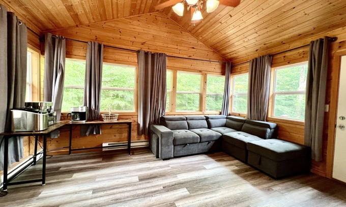 Lake Ariel Chalet De Esquí | The All Season Retreat!