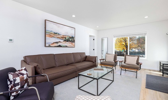 Tukwila Casa | The Allentown-Cozy Modern 6bd/3ba near Airport and Downtown