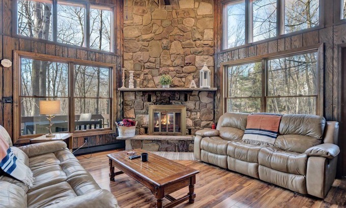 Gouldsboro Casa | The Alpine Arena