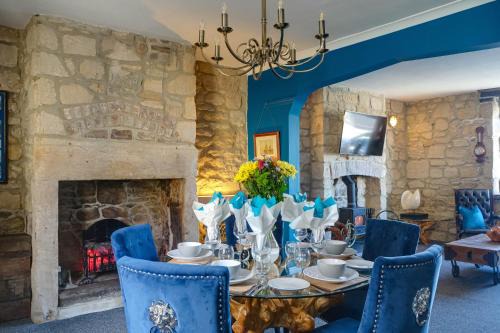 Amble Casa | The Anchorage - sea views and beach on doorstep