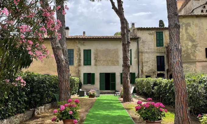 saline breschi Casa | The Ancient Farmhouse of the 1800s