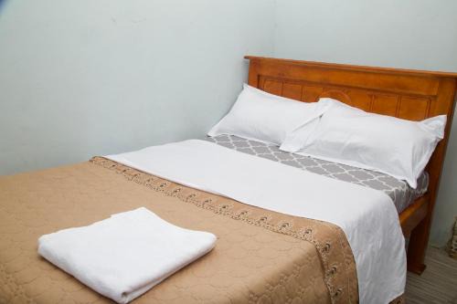 Kampala Cabina | The ankh guest house makidye