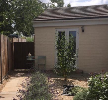 Mildenhall Casa | The Annexe at Asbit Lodge
