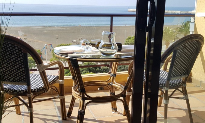 Gran Tarajal Apartamento | THE APARTMENT ON THE BEACH.