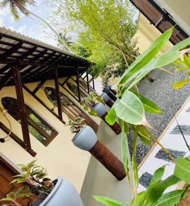 Habaraduwa Casa | The Arch View