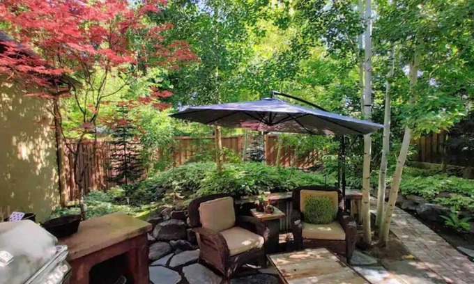 Twin Falls Casa | The Artdoorsy UnCommons - Shawn & Stasia Monroe