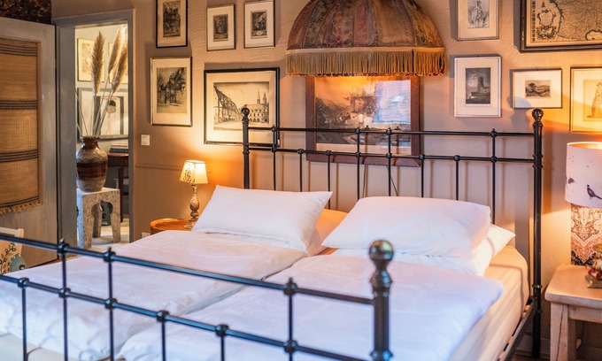 Overath Casa | The ArtFull Boutique Guesthouse. Lovingly designed country house for up to 9 people.