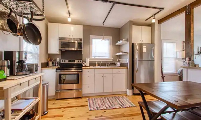 University District Casa | The Arthur House