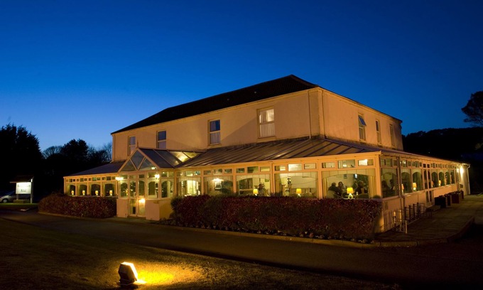 Pembrey Hotel | The Ashburnham Hotel
