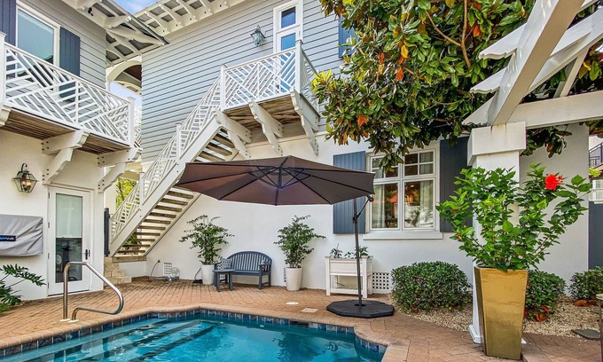 Rosemary Beach Casa | The At Rosemary 4 Bedroom Home by Redawning