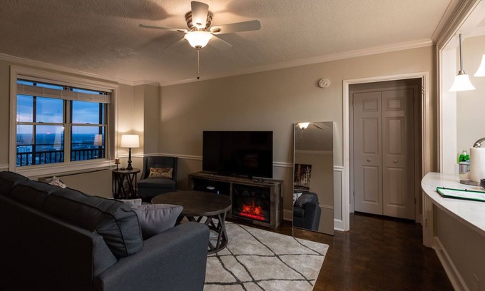 SoNo Condominio | El ATL DwnTwn Pulse