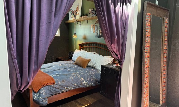 Perryville Hotel | The Atrium A Boutique Hotel Suite 17