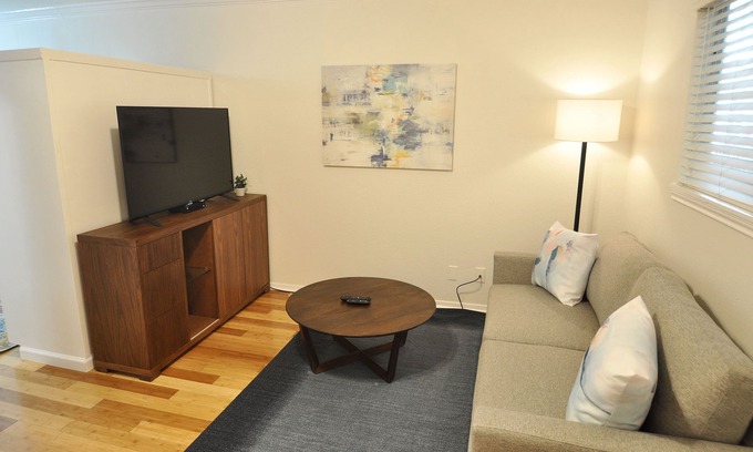 South Lamar Condominio | The Austin Cool Condo
