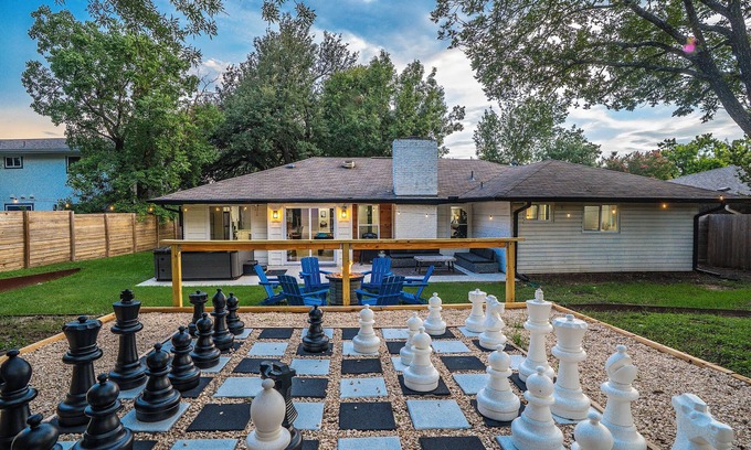 University Hills Casa | The Austin Hideaway Hot Tub and Firepit