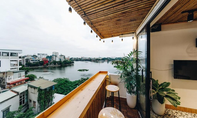 Truc Bach Hotel | The Autumn Homestel