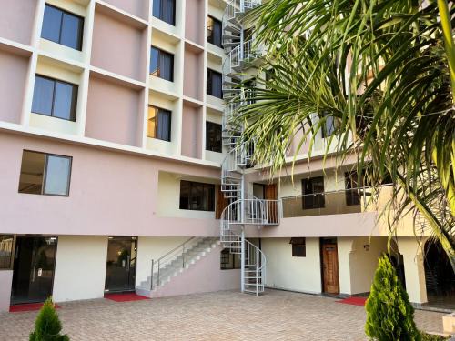 Voi Hotel | The Avid Hotel