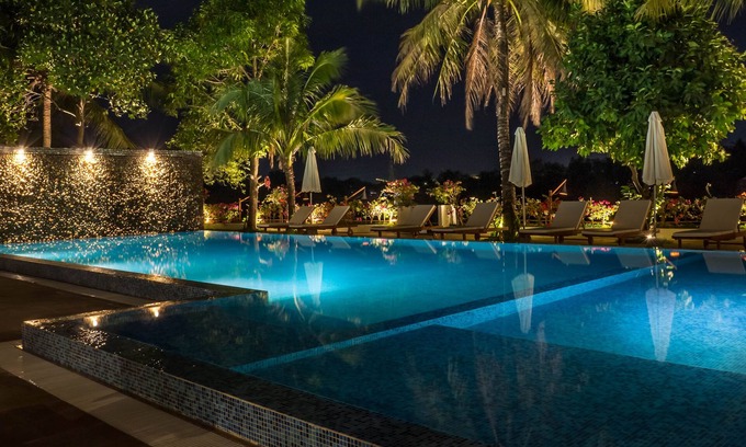 Kampot Hotel | The B Resort